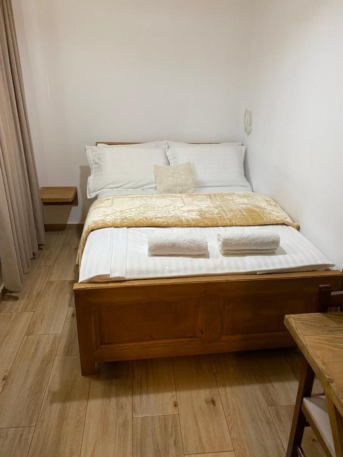 Guesthouse Riverside Berat Eksteriør bilde